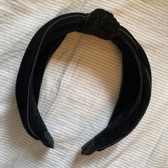 Madewell Accessories - Madewell velvet headband